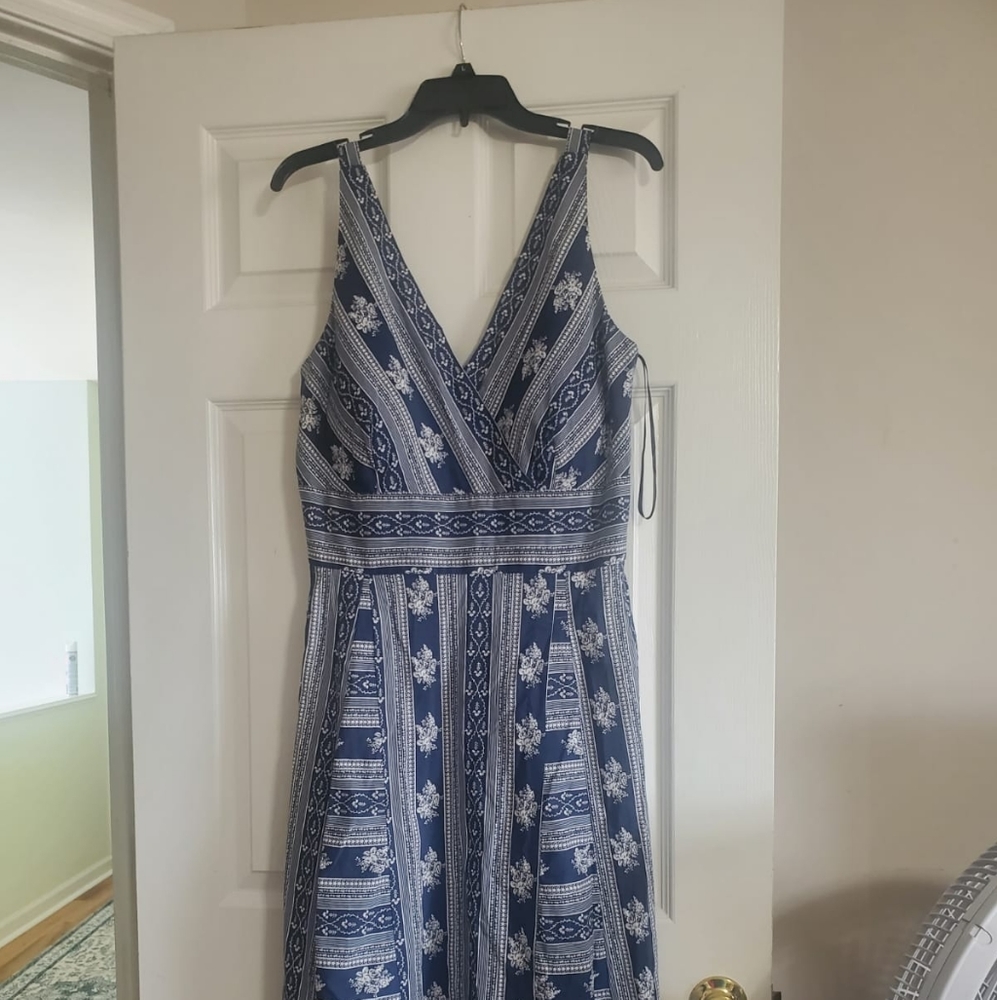 Madison Leigh sleeveless midi dress